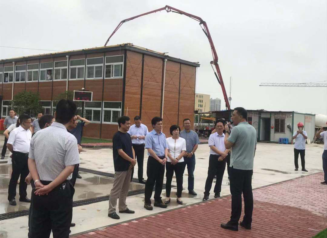 嵊州市市長嚴鋼、市人大主任、政協(xié)主席等相關領導負責人蒞臨考察集團重點建設情況