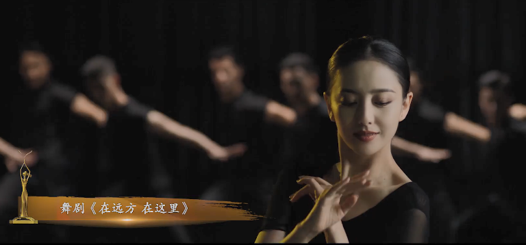 【一路佟行】無懼逆境！佳歌品牌代言人佟麗婭出席COSMO時尚盛典