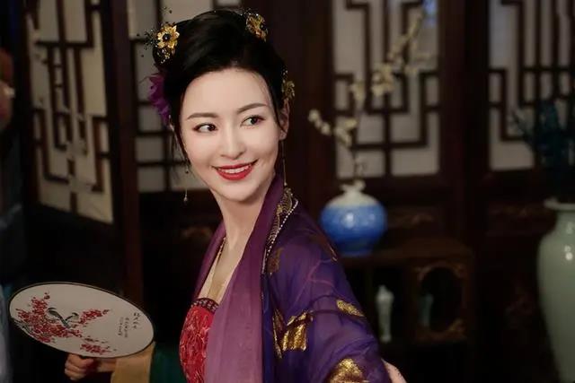 楊媽媽實力出圈，你認出她了嗎？