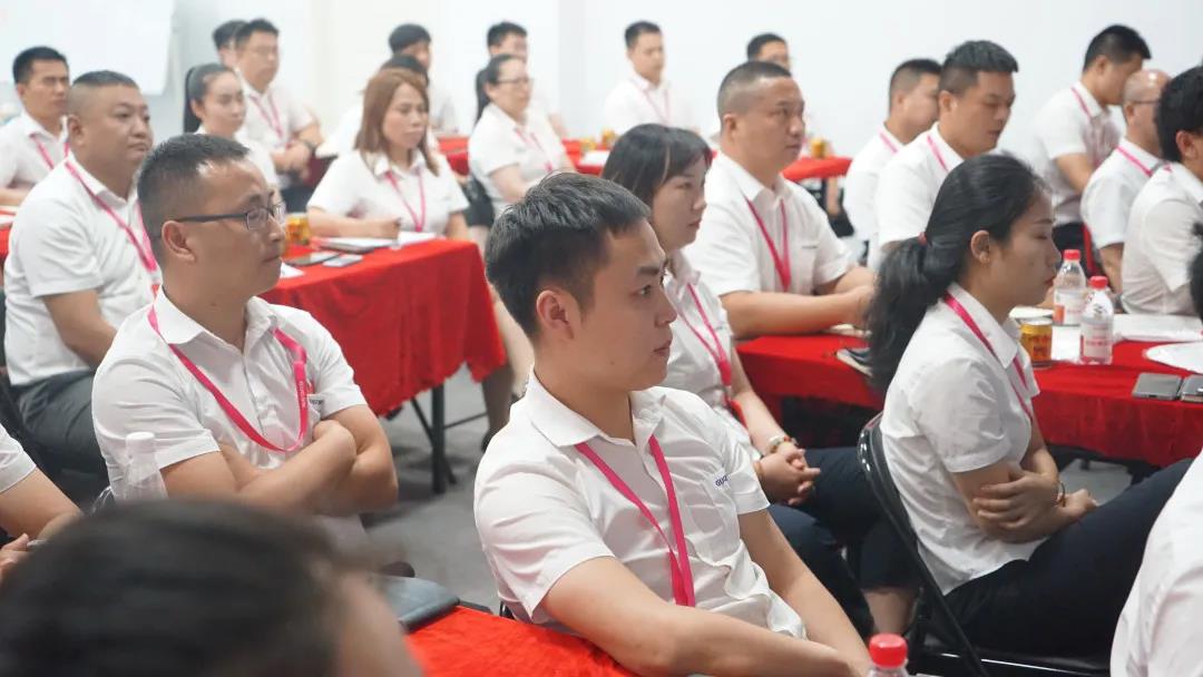 “星耀佳歌·一路佟行”808超級(jí)品牌日啟動(dòng)會(huì)暨818全國(guó)招商動(dòng)員大會(huì)圓滿成功！