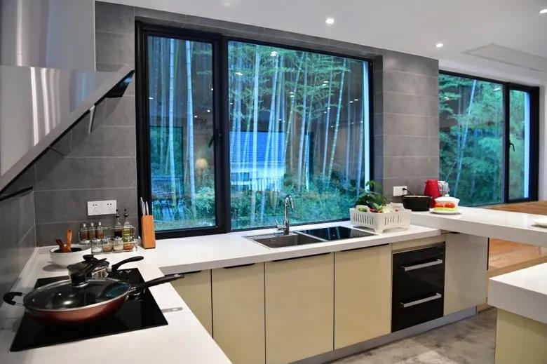 灶臺墻壁太臟？佳歌實力改變“煙熏妝”！