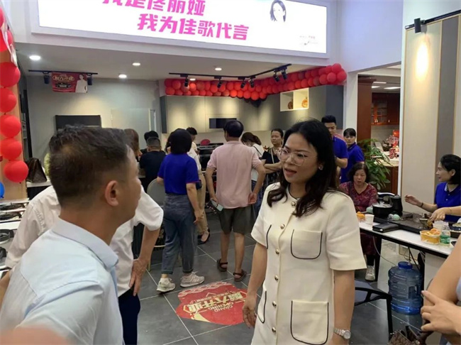【喜報(bào)】佳歌集成灶廣東茂名專賣店盛大開業(yè)！現(xiàn)場成交30單！