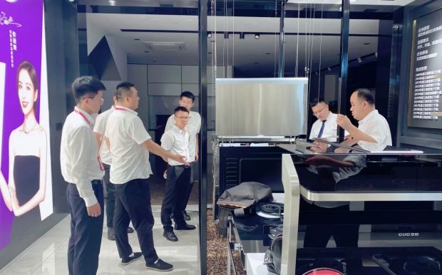 不忘初心，堅(jiān)持信仰，佳歌集成灶二季度營(yíng)銷(xiāo)總結(jié)會(huì)順利召開(kāi)！