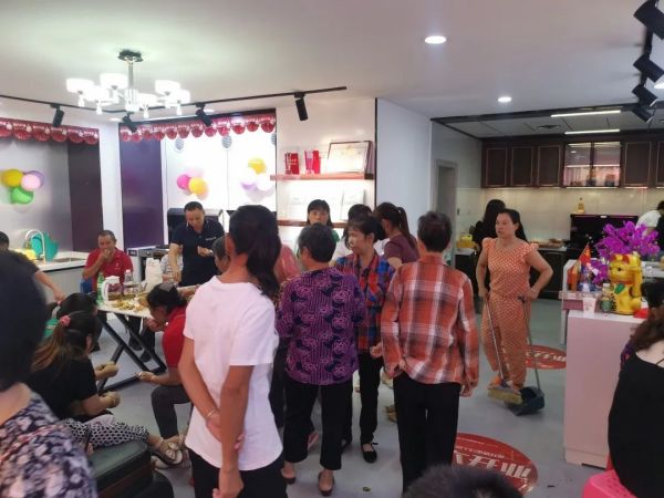 【喜報(bào)】熱烈祝賀佳歌集成灶湖南常寧旗艦店重磅升級(jí)，盛大開業(yè)！